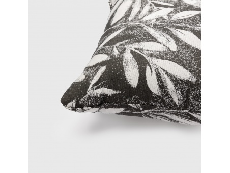 Marra: Waterproof Outdoor Cushion with Soft Padding | Maanta