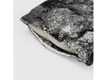 Marra: Waterproof Outdoor Cushion with Soft Padding | Maanta