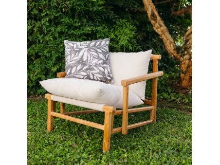 Marra: Waterproof Outdoor Cushion with Soft Padding | Maanta