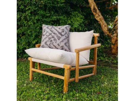 Marra: Waterproof Outdoor Cushion with Soft Padding | Maanta