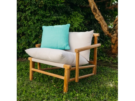 Marra: Waterproof Outdoor Cushion with Soft Padding | Maanta