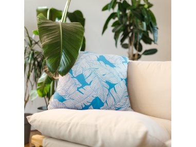 Marra: Waterproof Outdoor Cushion with Soft Padding | Maanta