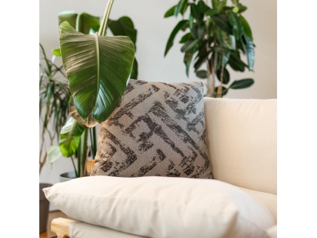 Marra: Waterproof Outdoor Cushion with Soft Padding | Maanta