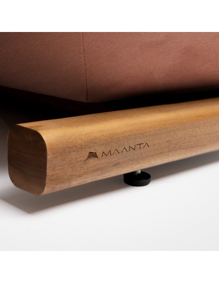 Tuga: Teak sun lounger Unique Nautical Design