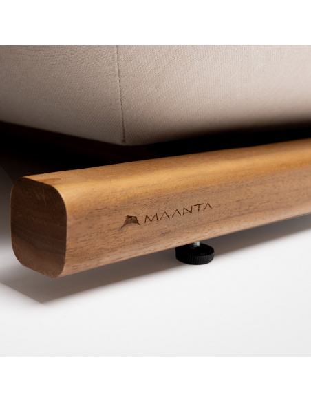 Tuga: Teak sun lounger Unique Nautical Design