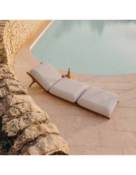 Tuga: Teak sun lounger Unique Nautical Design