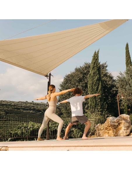 Zefira Motorized Roll-Up Shade Sail: No Wires, Just Freedom