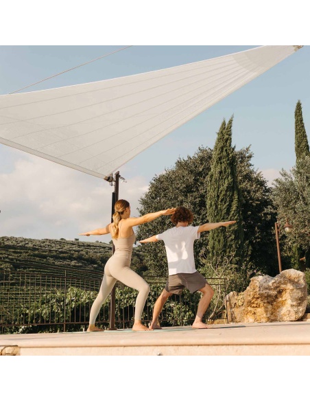 Zefira Motorized Roll-Up Shade Sail: No Wires, Just Freedom