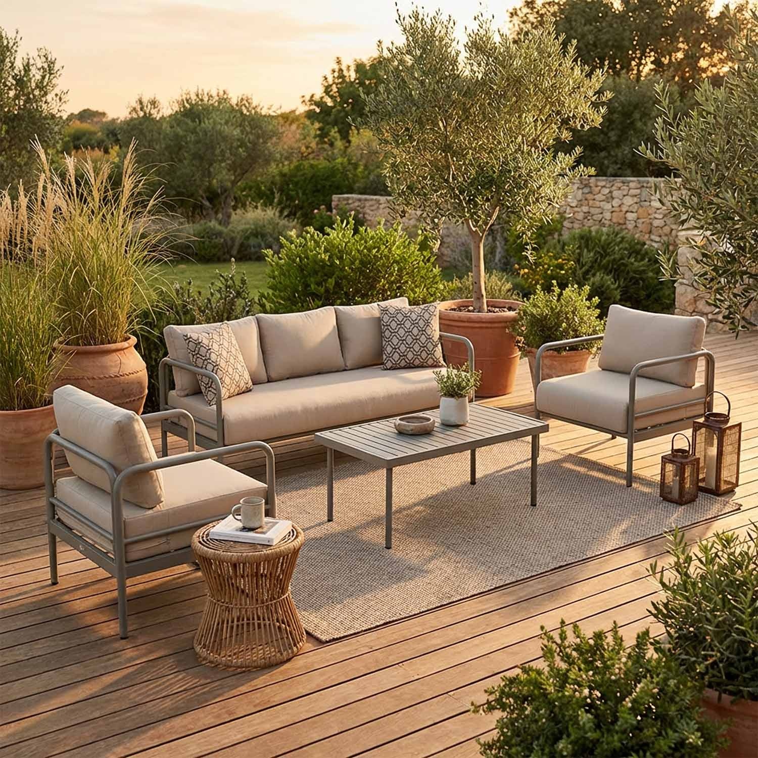 Melina: Outdoor lounge set with extra-thick cushions