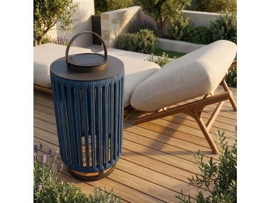 Marinea: Outdoor Lamp in Braided Rope