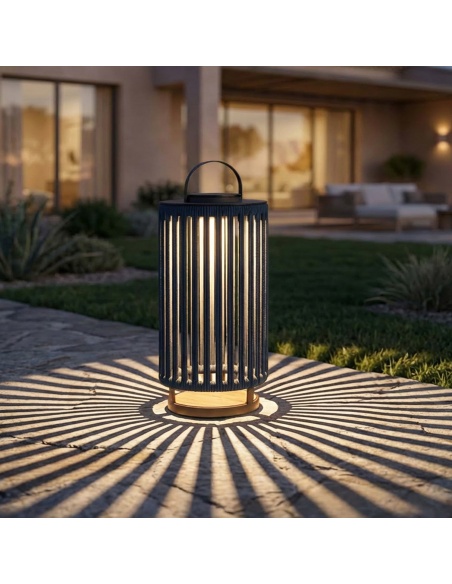 Marinea: Outdoor Lamp in Braided Rope