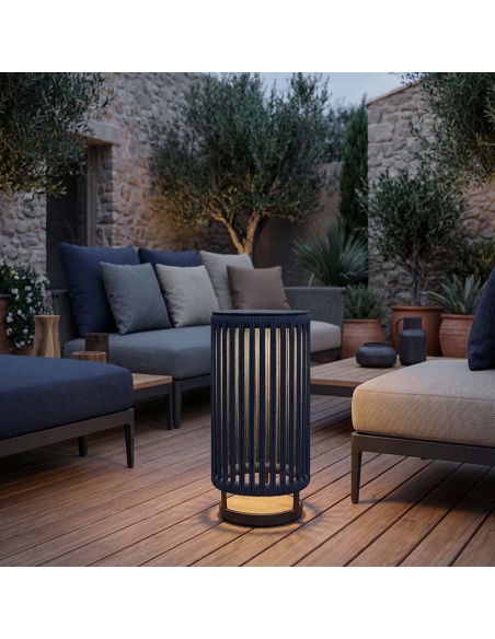 Filara: modern solar lamp - designer solar light for patio and outdoor