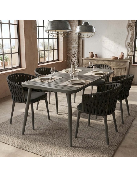 Conviva: Aluminum Outdoor Dining Table