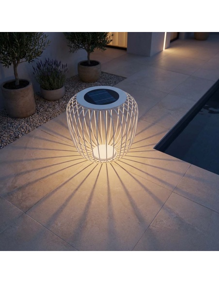 Spheria: Solar Globe Light Outdoor and Decorative Solar Lights