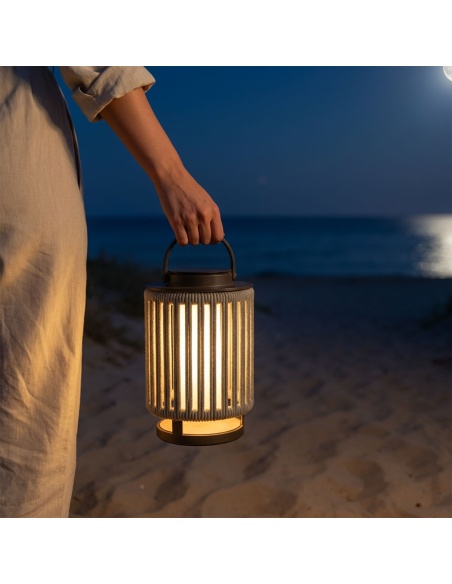 Marinea: Outdoor Lamp in Braided Rope