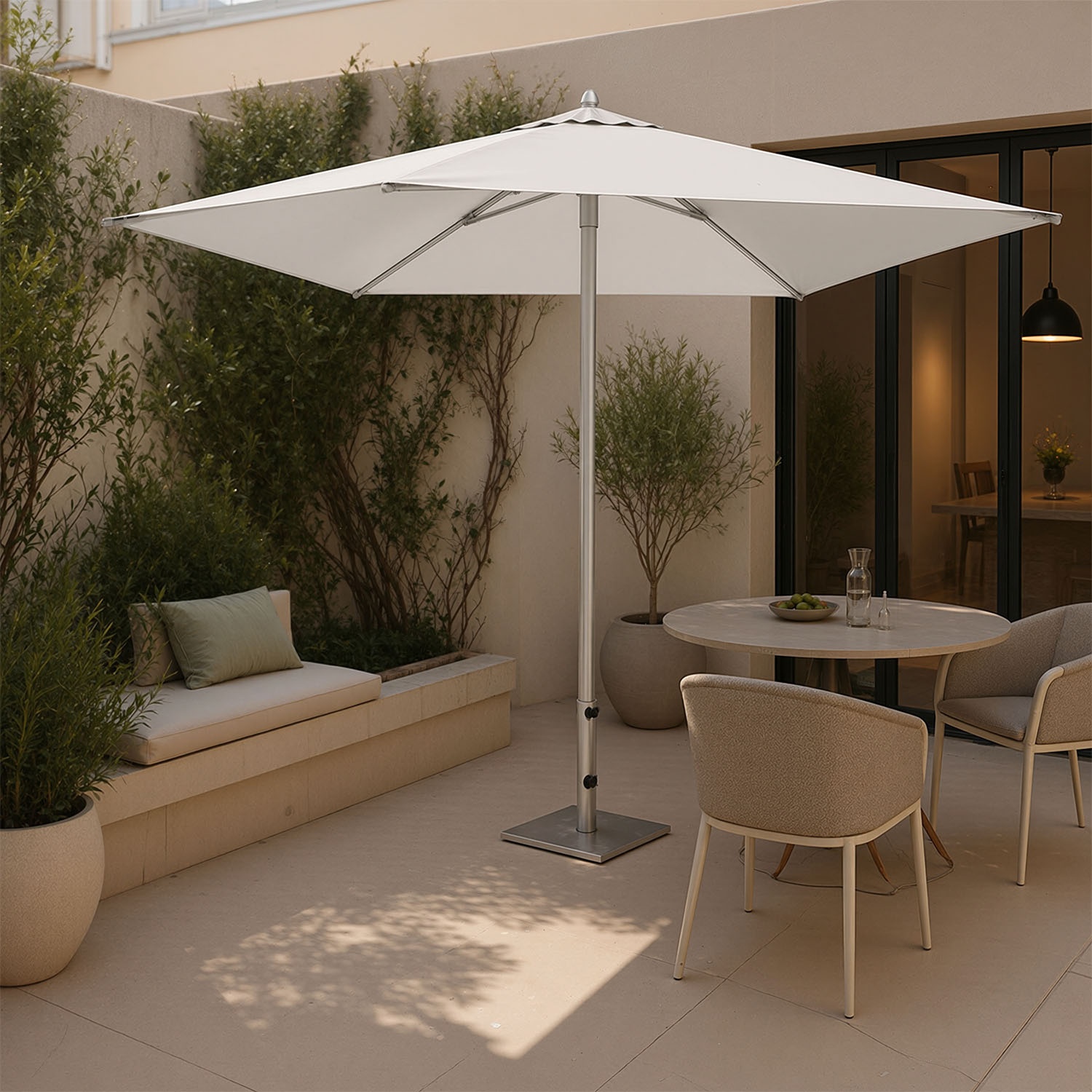 Klika: Center-Pole Patio Umbrella with KlikOpen® Technology