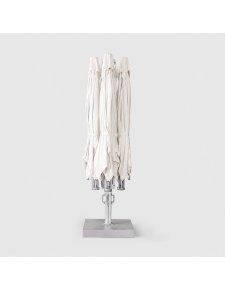 Cygnus Qadro: Four-Canopy Cantilever Umbrella 19'8" x 19'8"