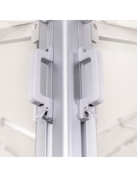 Cygnus Qadro: Four-Canopy Cantilever Umbrella 19'8" x 19'8"