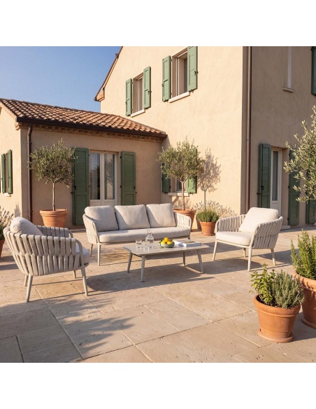 Quieta: 5-Seat Outdoor Sofa Set in Aluminum and Rope