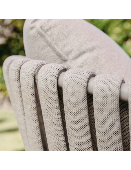 Quieta: 5-Seat Outdoor Sofa Set in Aluminum and Rope