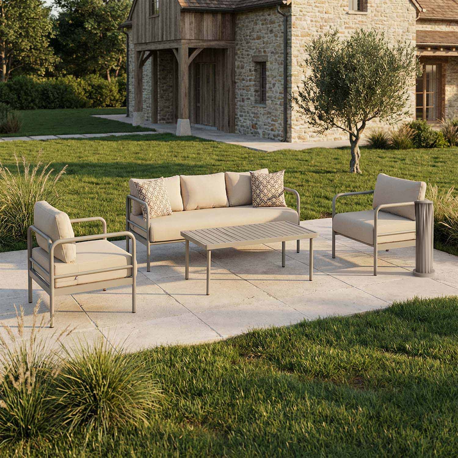 Outdoor and indoor, the same set